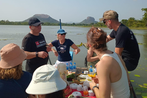 Sigiriya: Traditional Village Tour with Lunch
