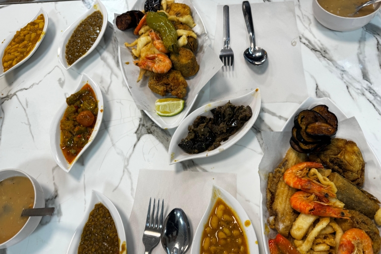 Visite nocturne de la ville de Marrakech et dîner traditionnel marocain