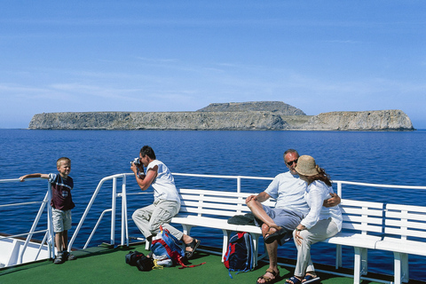 Depuis le port de Kissamos : croisière en bateau vers la lagune de Balos et GramvousaDepuis le port de Kissamos : croisière en bateau vers Balos et Gramvousa et déjeuner