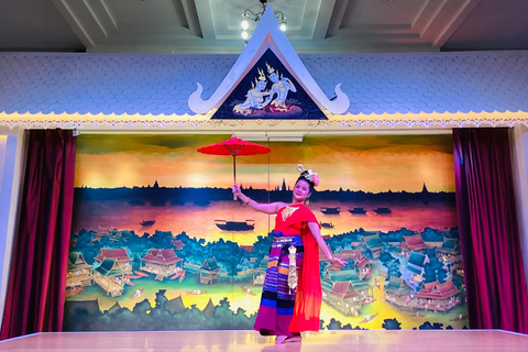 Calypso Cabaret en Asiatique: espectáculo de ladyboys en primera filaEspectáculo nocturno