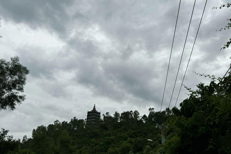 Excursão turística de meio dia à cidade de Da Nang em motaPasseio de mota