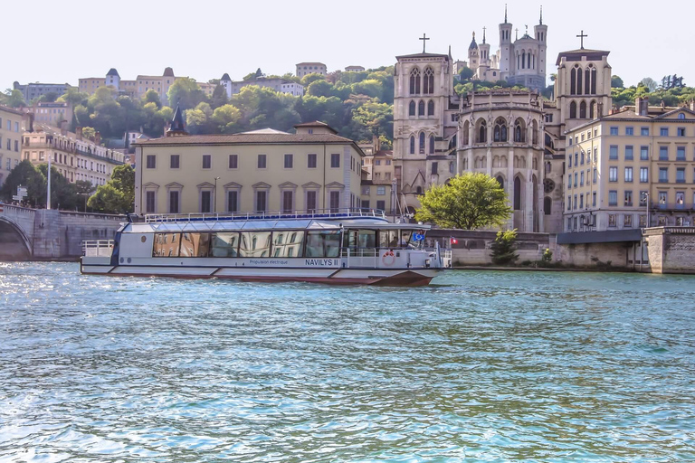 Lyon: Live Like a Local with Walking Tour, Wine & Pétanque