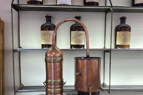 Grasse: Perfume Creation Experience and Guided Visit at Fragonard Fragonard Private Tour