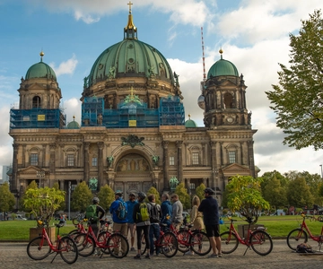 Berlin City Bike Tour with Beer Garden Stop