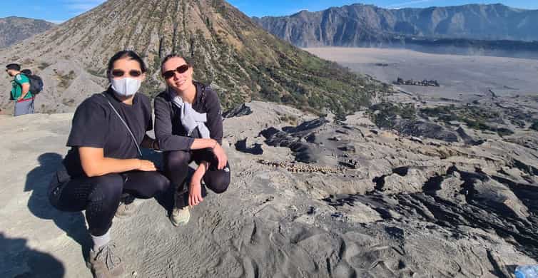 Surabaya or Malang: Mount Bromo Sunrise Share Guided Tour