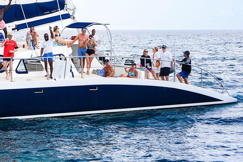 Barbados VIP Catamaran, Snorkeling, &amp; Gourmet Lunch Cruise