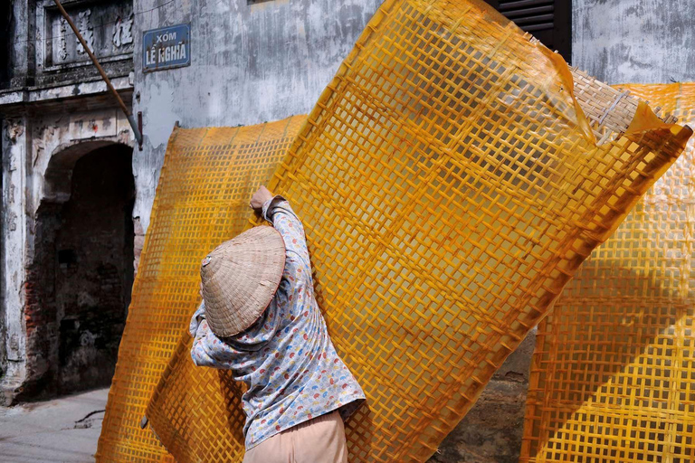 Hanói: salsa de soja, pueblo de los vermicelli y pagoda Thang NghiemTour privado: pueblo de la salsa de soja, pagoda, pueblo del incienso y sombreros
