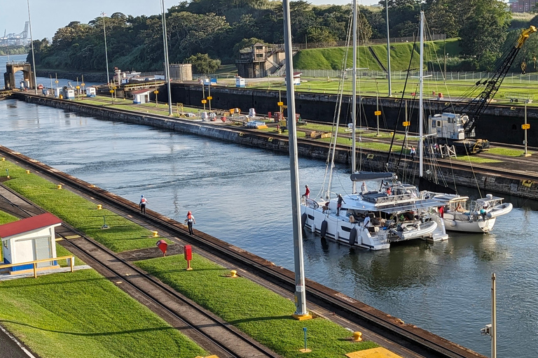 Ciudad de Panamá: Visita al Canal, Casco Antiguo y Calzada de Amador