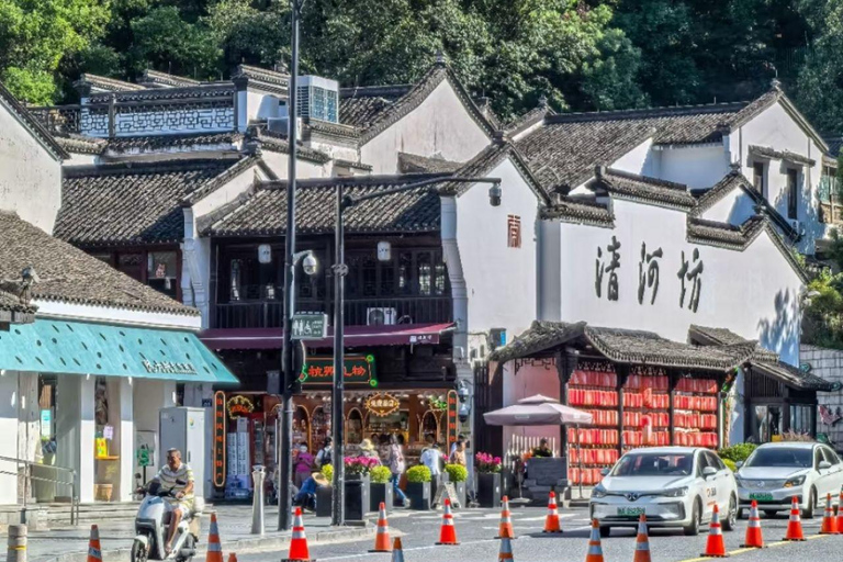 Hangzhou TCM ：Pulse diagnosis & herbal bag & Cupping Pulse diagnosis + traditional Chinese medicine sachets