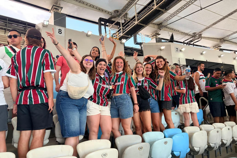 Rio de Janeiro: Ticket and local support for a football match at Maracanã