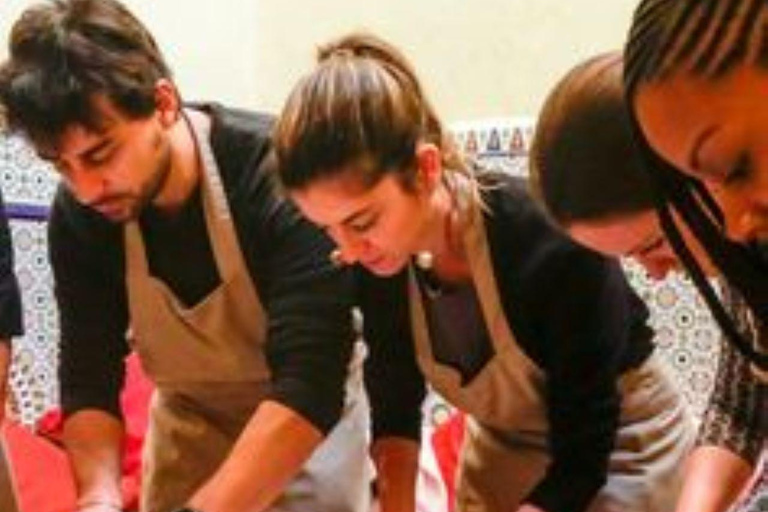 Matlagningskurs i marockansk mat med en lokal kock i Marrakech