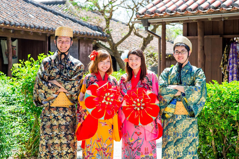 那霸：冲绳南部，风光旖旎，采摘乐趣，烧烤午餐那霸：冲绳南部，观景，采摘水果，烧烤午餐