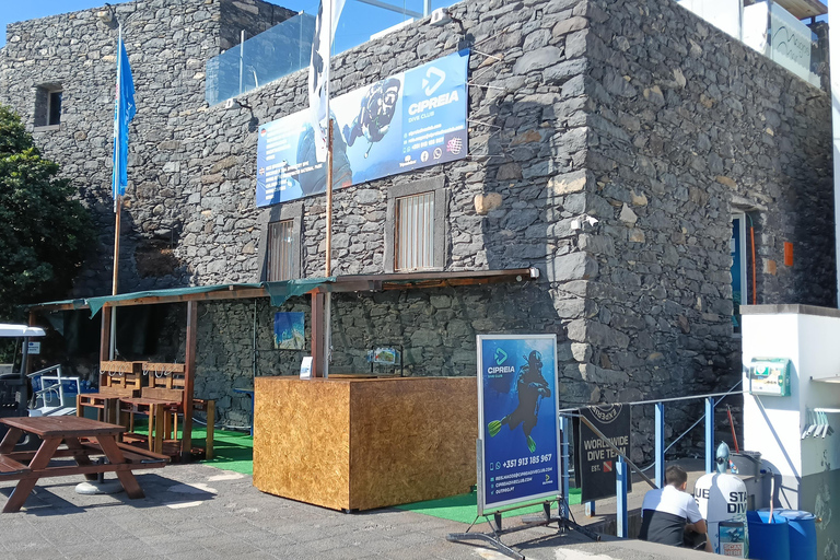 Caniço: Scuba Diving Experience for Beginners Ocean Experience