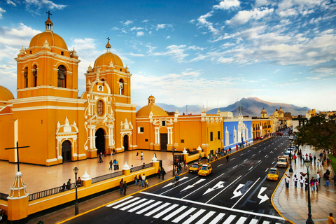 Trujillo : Walking tour of the city Trujillo : Pedestrian tour through the city of Trujillo