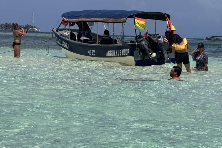 San Blas: tour with snorkeling, lunch and transportation