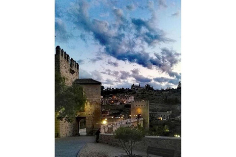 Toledo: Private Walking Tour with a Local Guide