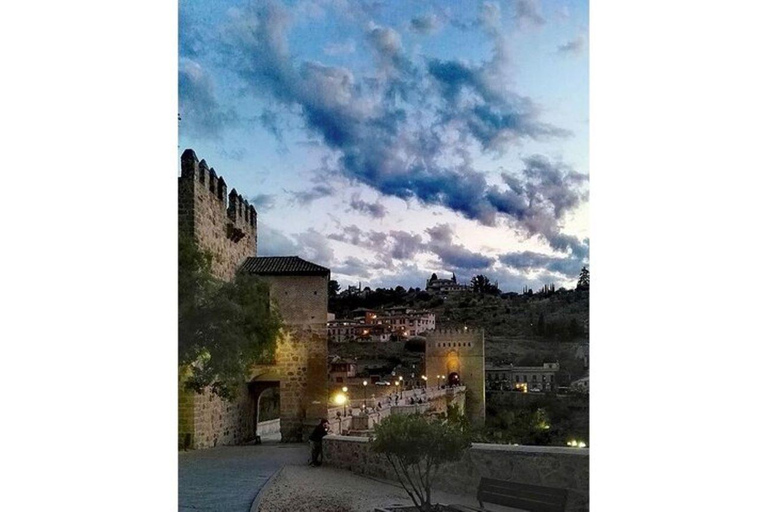 Toledo: Tour privado a pie con guía local