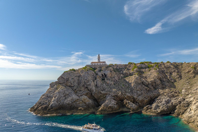 Cala Ratjada : Excursions en bateau l&#039;après-midi avec boissons et collations