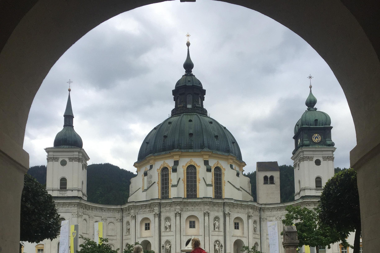 Neuschwanstein : ou Rothenburg ou Eagle&#039;s Nest ou Salzburg