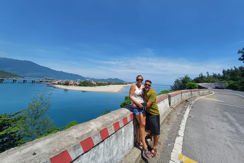 Mit dem Auto von Hue nach Hoi An über den An Bang Friedhof - Stadt der Geister