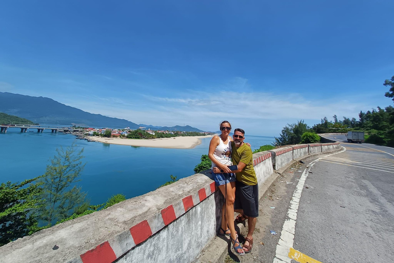 Mit dem Auto von Hue nach Hoi An über den An Bang Friedhof - Stadt der Geister