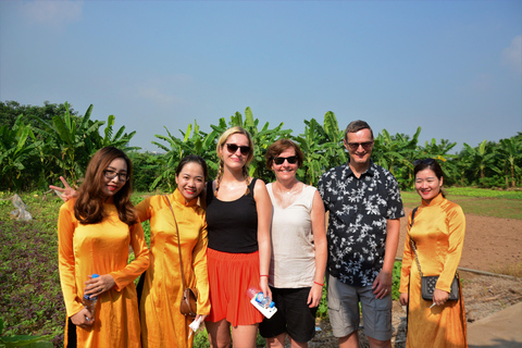 Hanoi: Private Instagram Tour by Motorbike with Female Guide