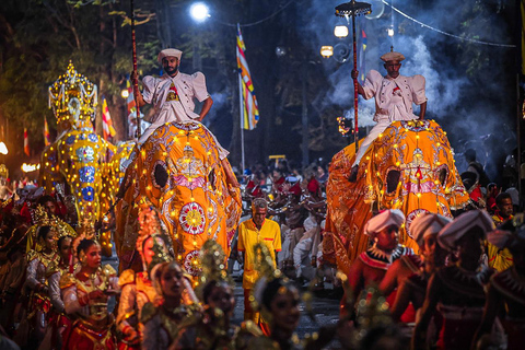 From Colombo: 2-Day Curated Kandy Esala Perahera Experience