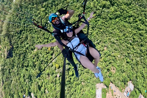 Niterói: Private Tandem Paragliding Flight *Free Video*