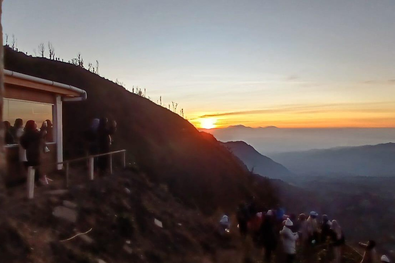 From Yogyakarta: 2 - Day Mount Bromo Sunrise Adventure Trip Private Tour With Logding and Entry Ticket