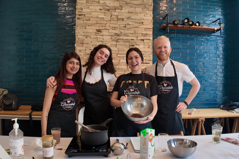 Bruges : 1,5h d&#039;atelier de fabrication de truffes au chocolat