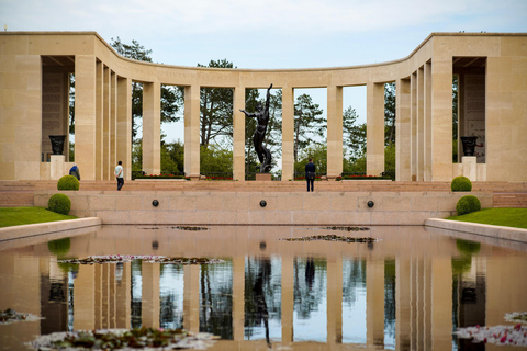 Tour privato a piedi della spiaggia di Omaha e del cimitero di Colleville