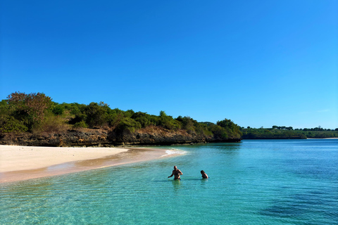 Lombok: Private Pink Beach and Gili Islands Boat Tour