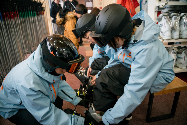 From Sapporo: Asarigawa Onsen Ski Resort Snowboard Lesson