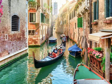 Die private Gondel von Venedig: Romantische Serenade