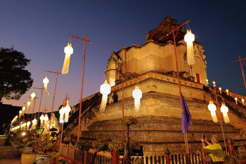 Chiang Mai: Temples & Old City Hidden Gems with local guide Private Tour (with transfer)