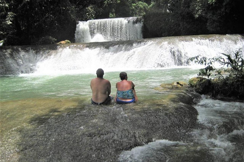 Negril: Safari nad Czarną Rzeką i wycieczka nad wodospad YS z lunchem