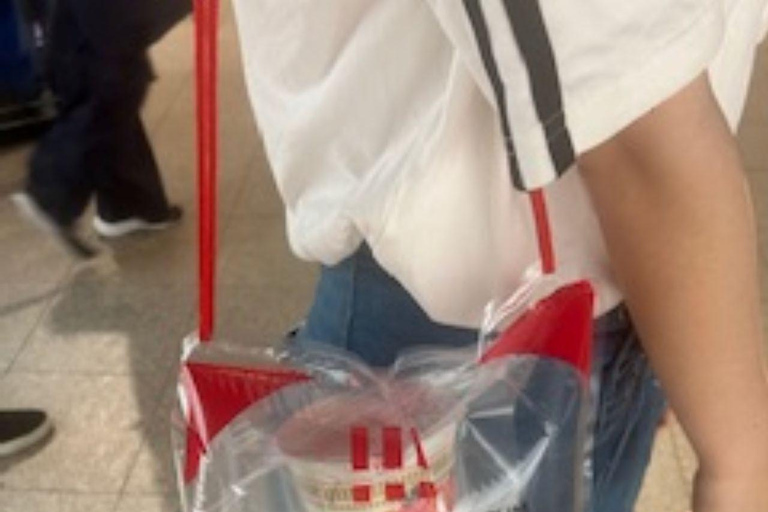 Osaka: Katsuoji Temple & Cup Noodles Museum Experience