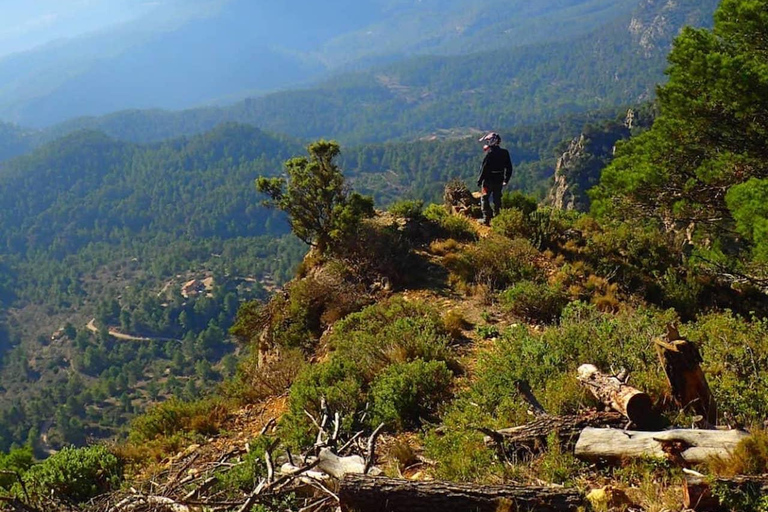 Catalonië: begeleide motortour met uitrusting6 uur durende tour