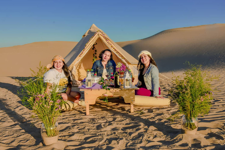 Private picnic in Huacachina