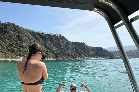 Tropea: Essence of the Coast of the Gods Boat Tour Max. 12 people