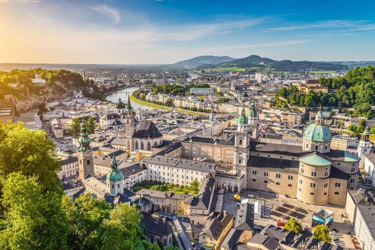 Z Wiednia: 1-dniowa wycieczka do Hallstatt i Salzburga z transferemWycieczka prywatna