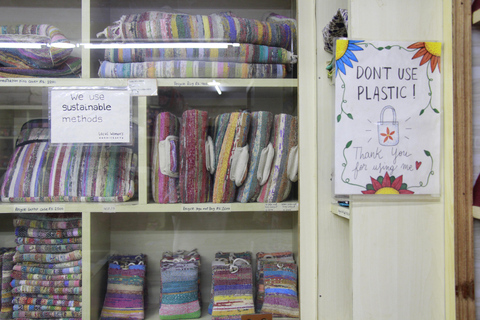 Kathmandu: Meeting Female Artisans and Shopping Experience Private