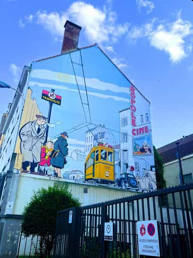 Brussels: 2 hours Private Walking Tour of the Comics Walls
