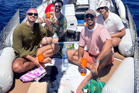 Da Ibiza a Formentera (andata e ritorno); Noleggio giornaliero di una barca a velaNoleggio privato diurno