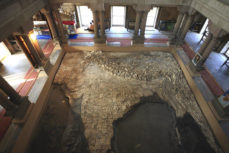 Delhi: Tour de 8 días por Varanasi, Ayodhya y Lucknow