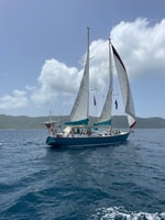 San Tommaso e San Giovanni, escursione in barca a vela all inclusive - Hizvo