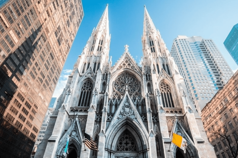 Nowy Jork: wycieczka z przewodnikiem VIP po katedrze św. PatrykaNowy Jork: Wycieczka VIP z przewodnikiem po katedrze św. Patryka