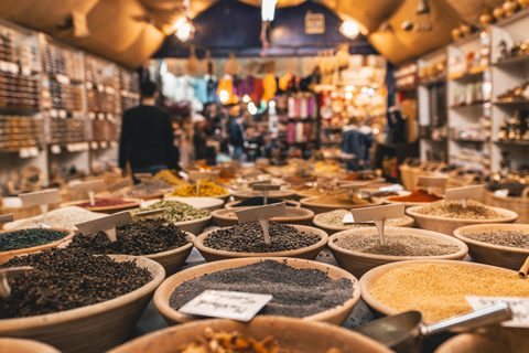 Old Delhi: Private Tour of Chandni Chowk, Tuk Tuk & Food