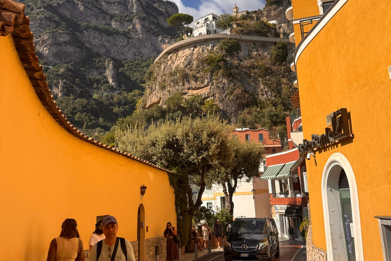 Positano: Walking Tour with Local Guide and Tastings