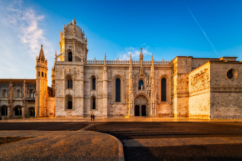 Lisbon: Skip-the-Line Pastéis de Belém & Belém Tuk-Tuk Tour